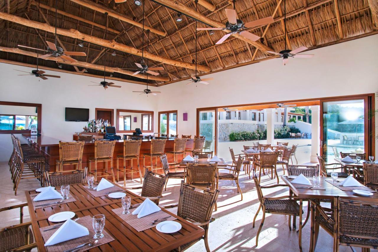 Las Verandas Hotel & Villas First Bight Exterior photo