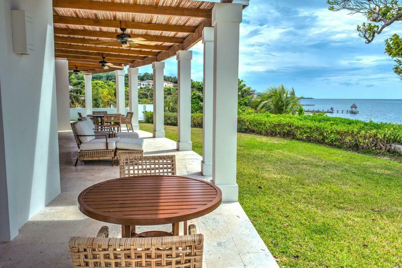Las Verandas Hotel & Villas First Bight Exterior photo